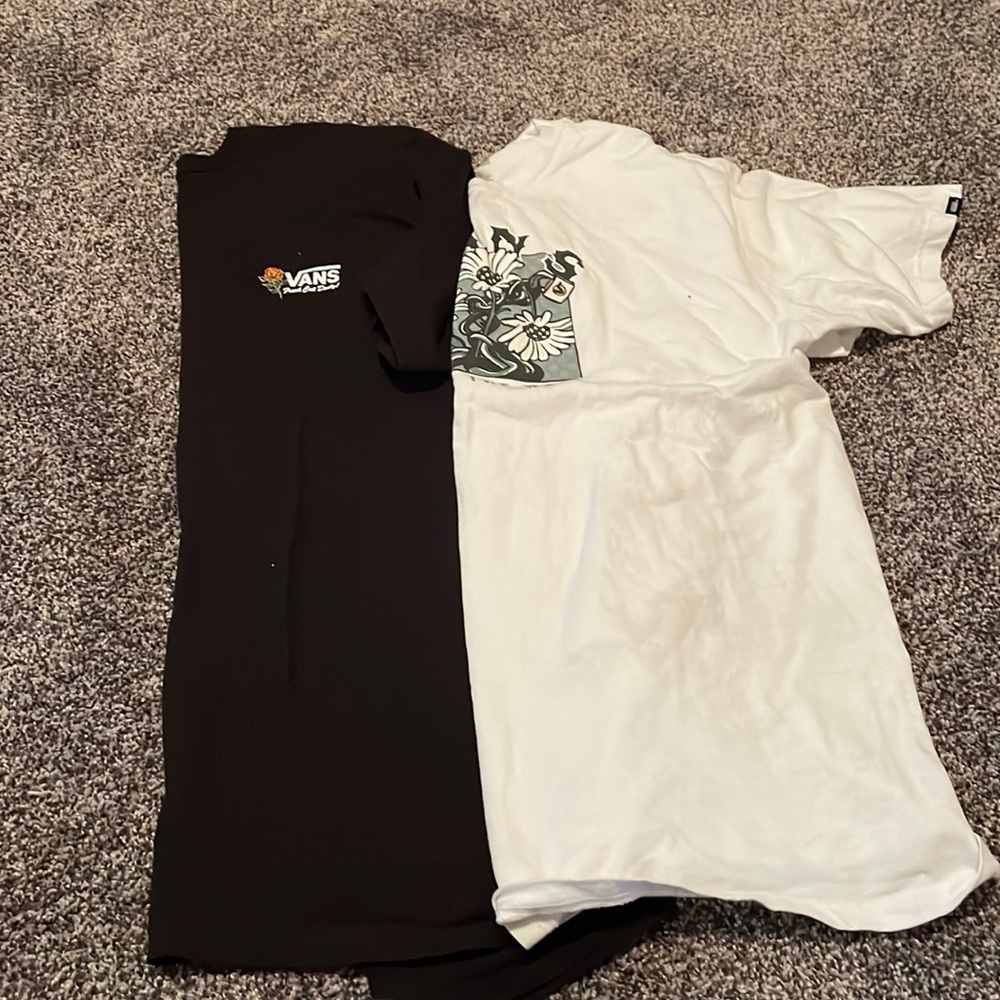 2 tees